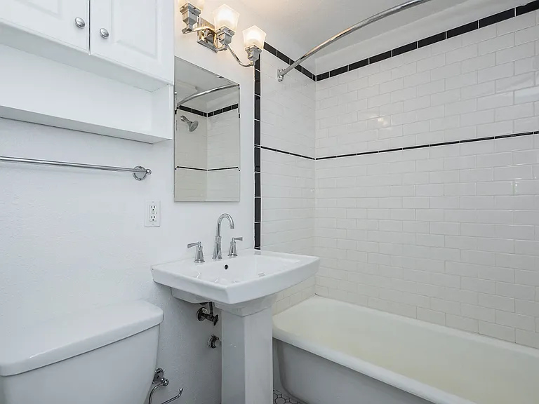 3030 E 17th Ave — Photo 24