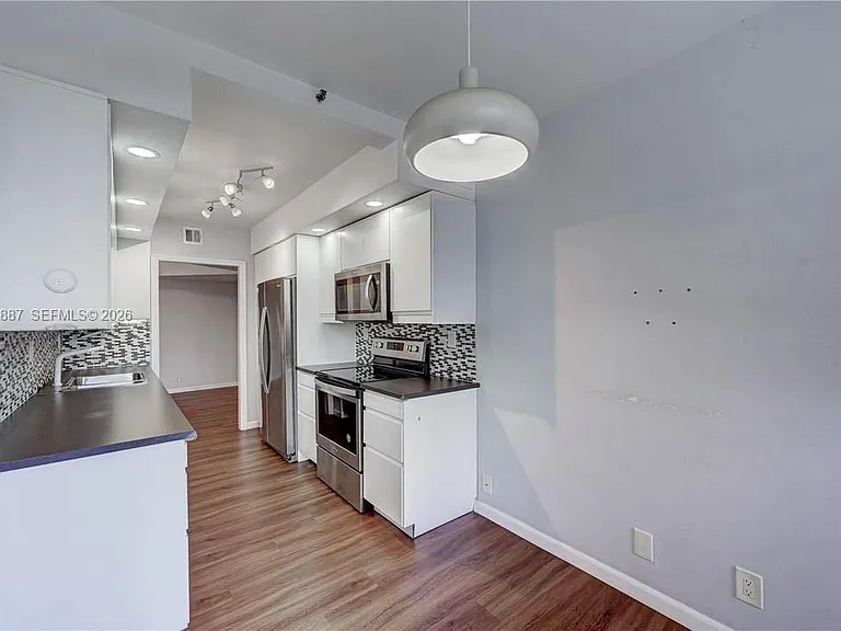 19667 Turnberry Way #3F — Photo 25