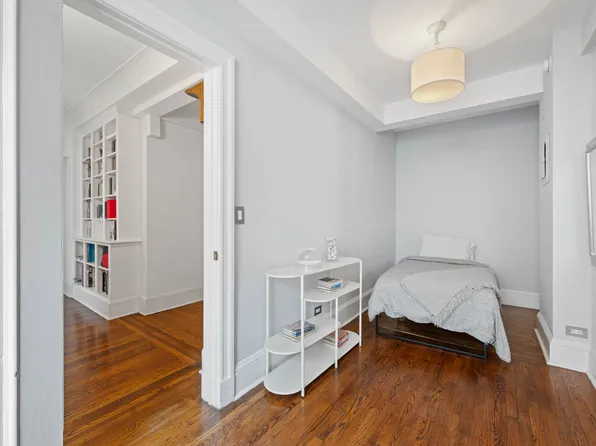 136 East 36th Street image 17 of 26