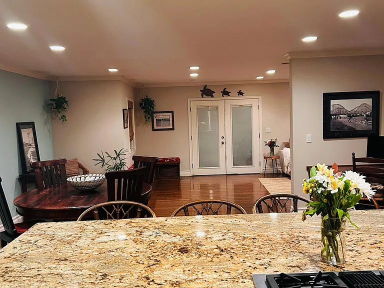 1811 Carfax Ave — Photo 2