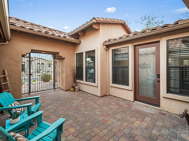 4063 N El Sereno Cir — Photo 4