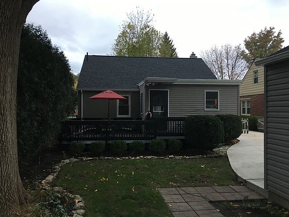 3rd image of 816 Acorn Dr