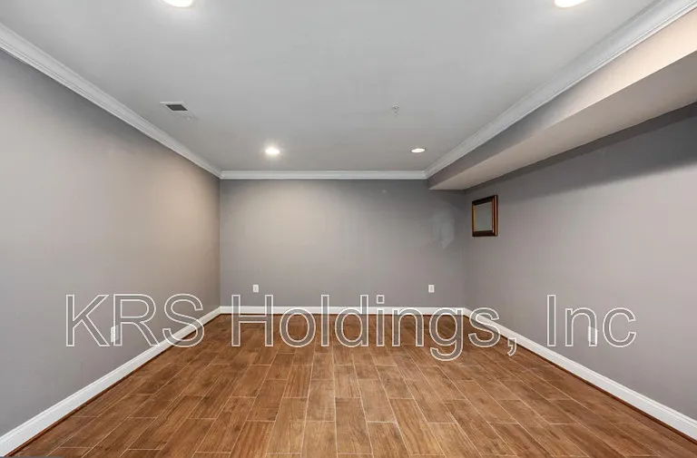 159 Sanford Ferry Ct — Photo 44