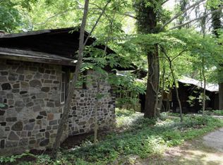 595 E Cooke Rd, Columbus, OH 43214