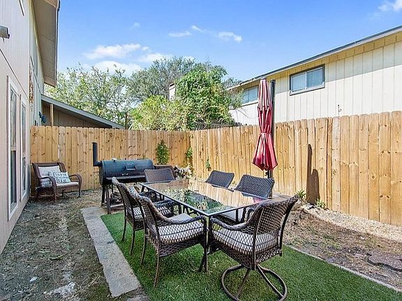 3rd image of 2633 Isbella Dr