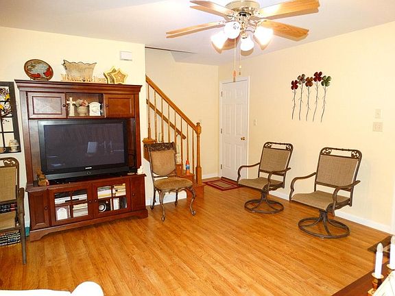 Entrance & Living Room