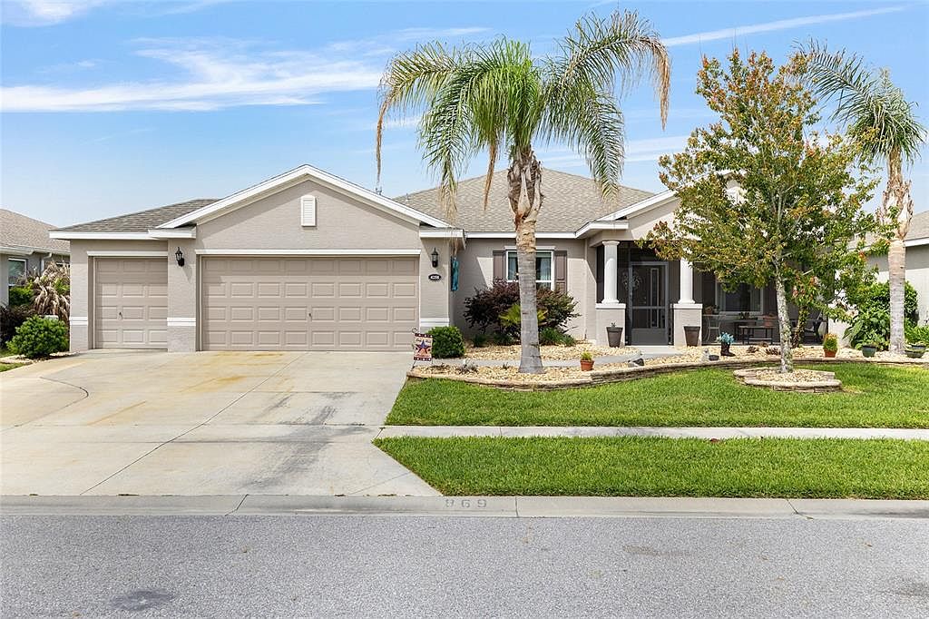4258 James River Cir