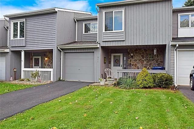 346 Tamarack Dr photo 1
