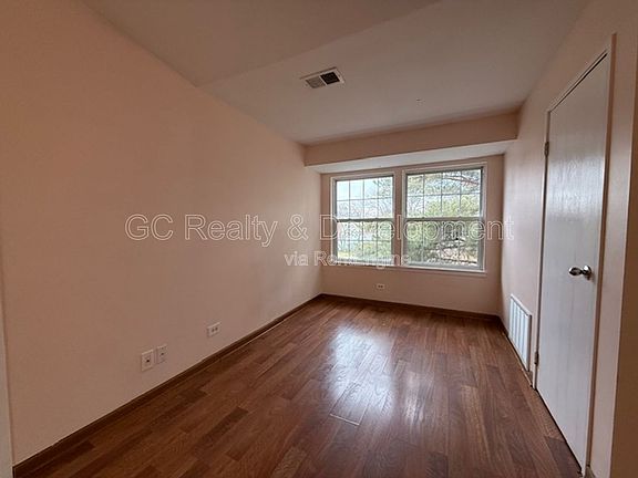 4th image of 1237 Wyndham Ct APT 201