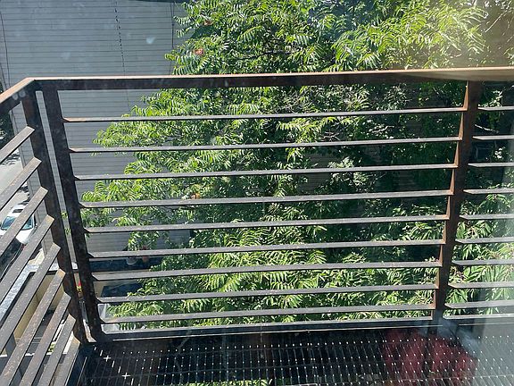 4th image of 194 Irving Ave APT 4R