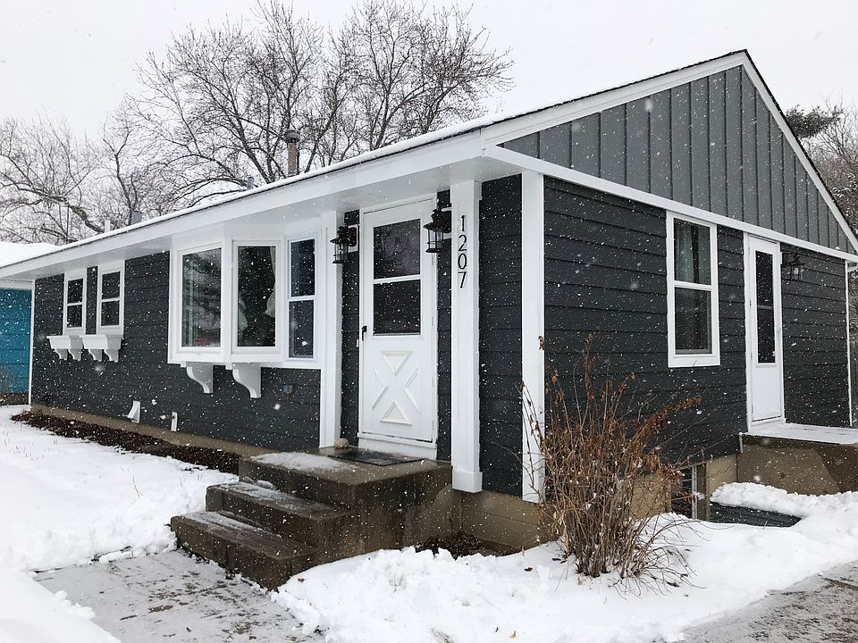 2nd image of 1207 Sunnyside Dr
