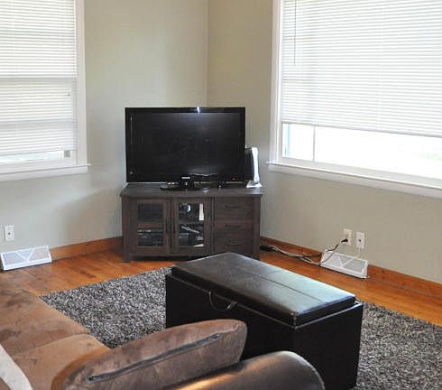 4th image of 14269 James St