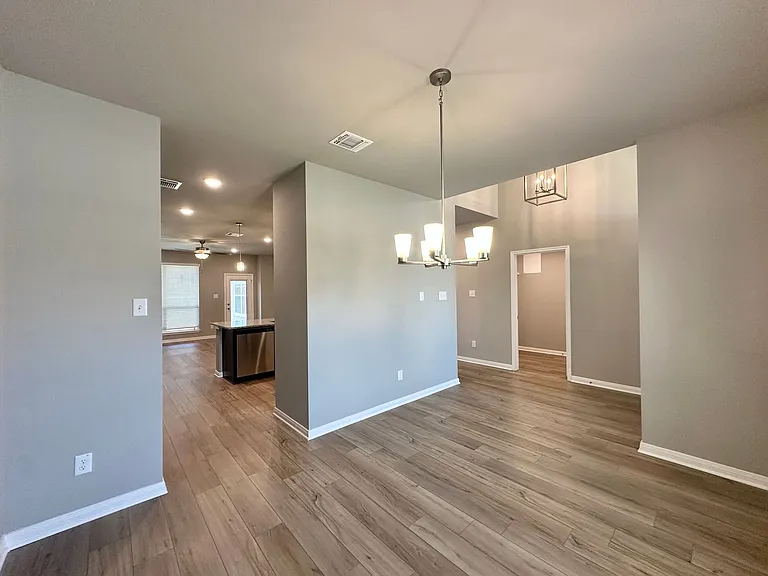 1821 Horatio St — Photo 4