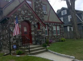 89 Rocton Ave, Bridgeport, CT 06606