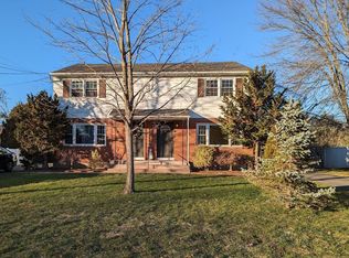 23 Madison Rd, Glastonbury, CT 06033