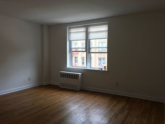 3rd image of 4124 50th St APT 3E