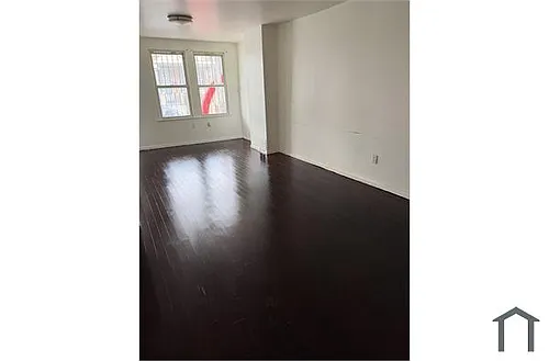 3357 Argyle St Photo 1