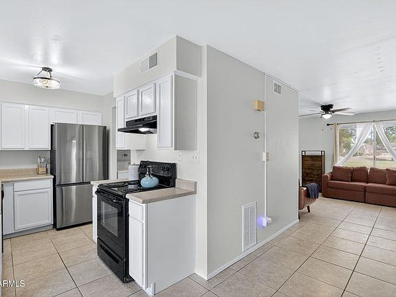 3rd image of 5007 S TERRACE Road