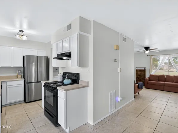 5007 S TERRACE Road, Tempe, AZ 85282