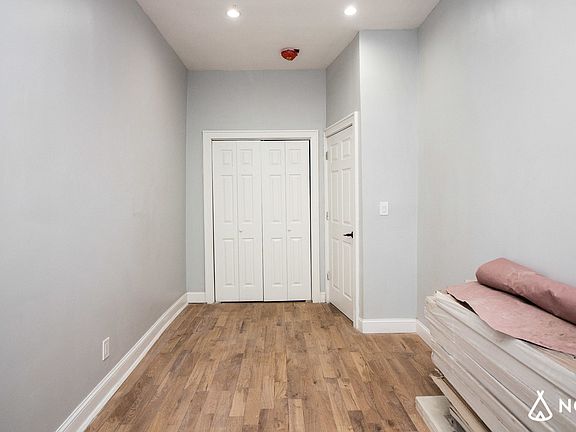 4th image of 1748 Bergen St #2