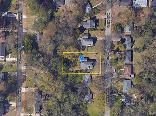 2037 Holly Hill Dr, Decatur, GA 30032