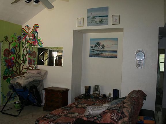 5th image of 814 Lakeland Dr