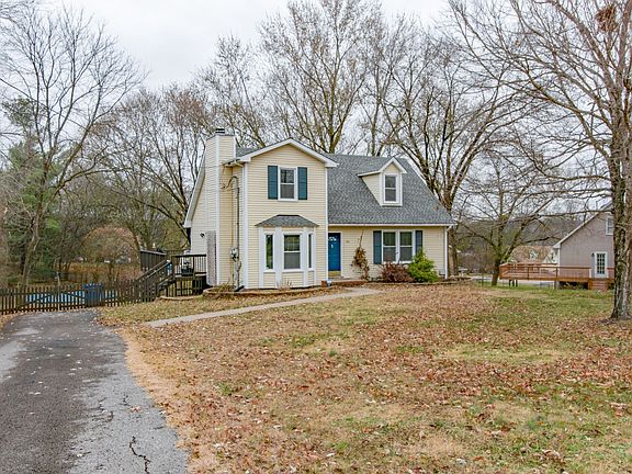4th image of 546 Barnes Dr