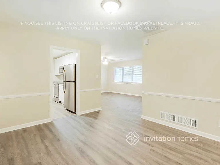 2365 Shamrock Dr — Photo 8