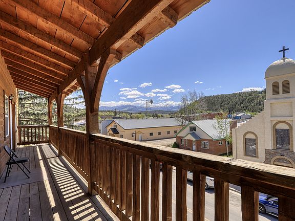 5th image of 450 Lewis St #17953010