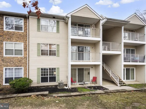 65 Mulberry Ct, Hamilton, NJ 08619