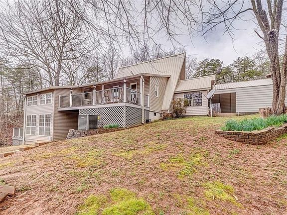 4th image of 22 Etna Loop