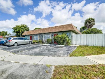 7801 SW 10th St, Pompano Beach, FL, 33068