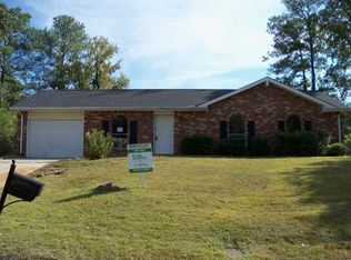 6122 Fieldcrest Dr, Morrow, GA 30260