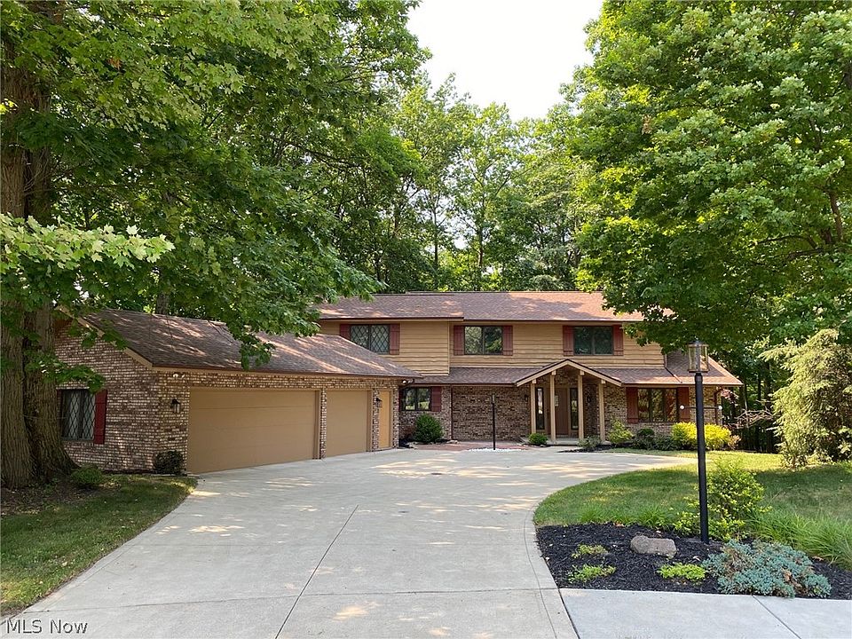1st image of 10882 Fawn Meadow Ln