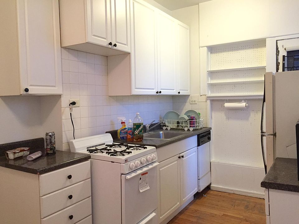 1st image of 530 W Surf St APT 318