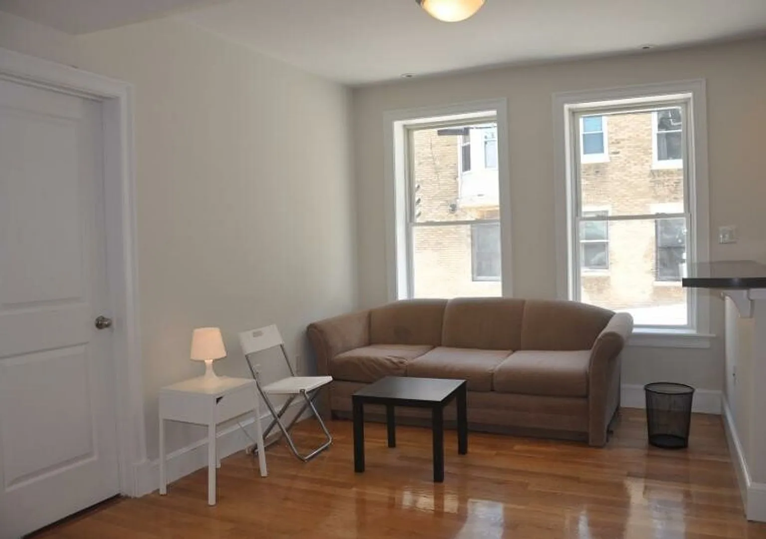No Brokers Fee. Mission Hill Area. Available September 1. Laundry , Central Heat, Deck, Eat-in Ki... — Photo 2