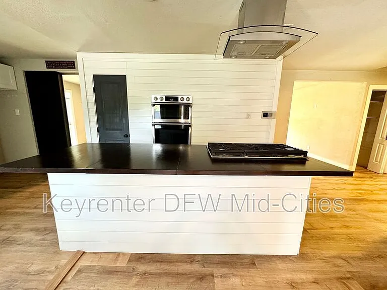 2703 Downing Ave — Photo 32