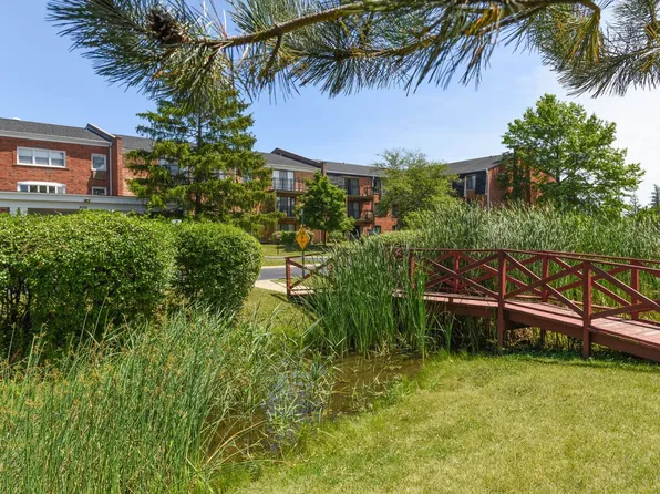 GlenLake Village
