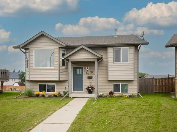 10 E Hansen Close, Sylvan Lake, AB T4S 2P1