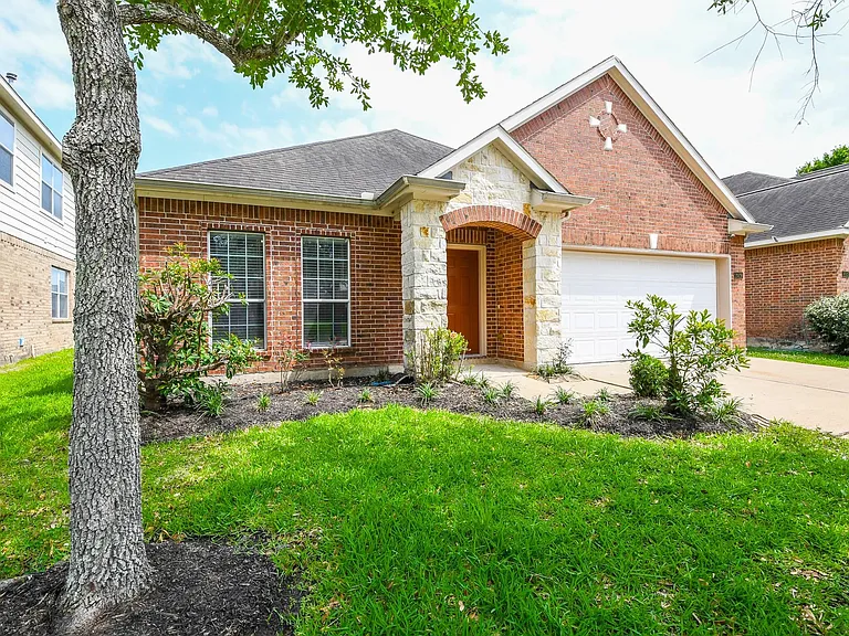 2029 Creek Run Dr — Photo 3