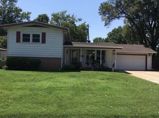 411 N Acadia St, Wichita, KS 67212