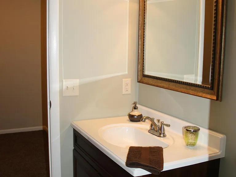 520 Adrian Ct — Photo 14