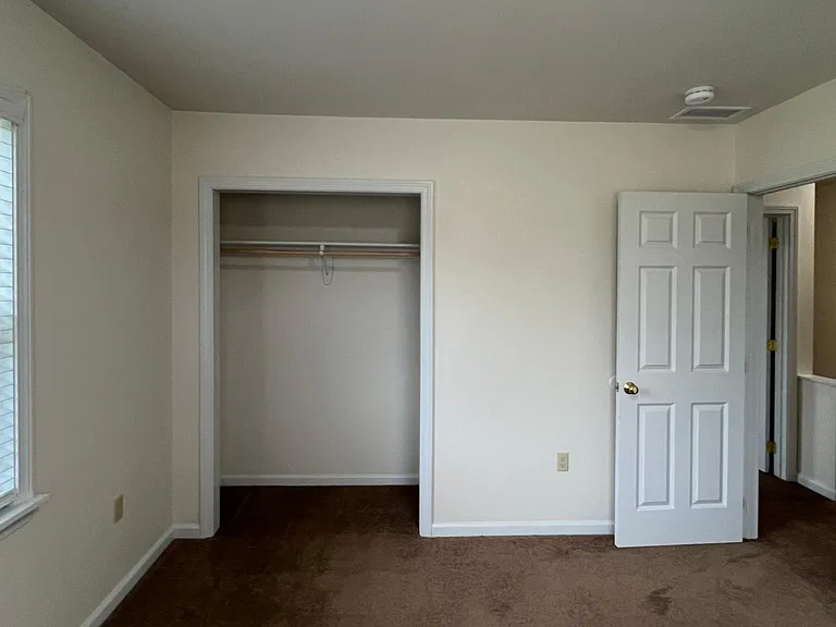 100 N Maple St — Photo 17