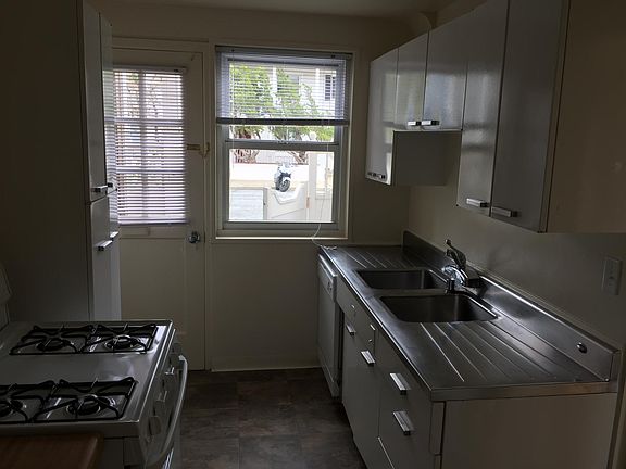 2nd image of 562 Arballo Dr