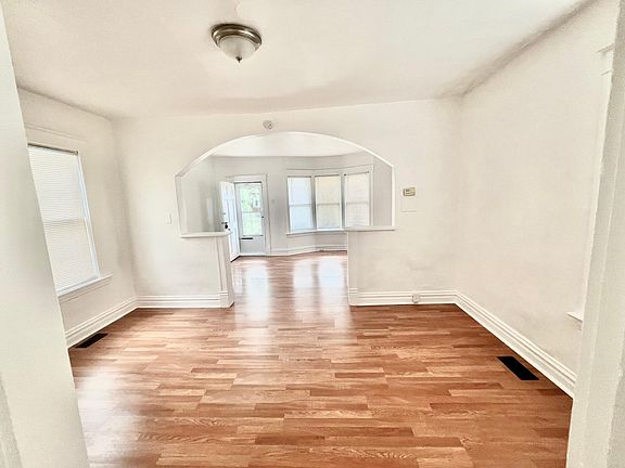 3rd image of 4467 Gannett St