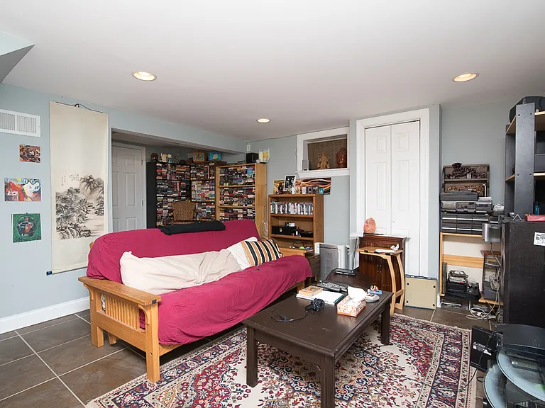 234 Nicholson St NE — Photo 13