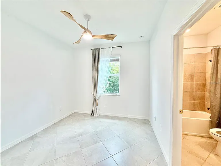 10995 Pinot Dr — Photo 25