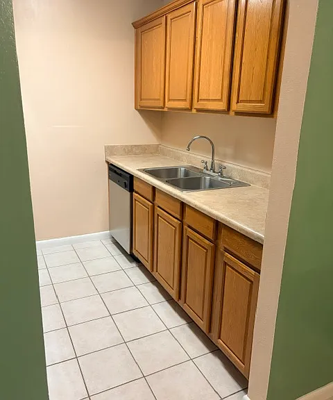 6519 W Newberry Rd #508 — Photo 10