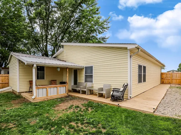 3193 Westpointe Dr, Franklin, IN 46131