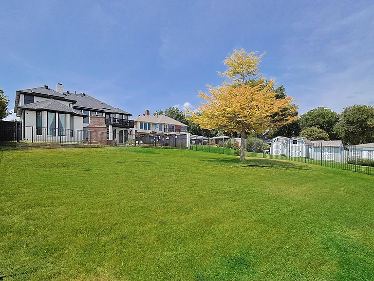 4710 Scenic Dr — Photo 43
